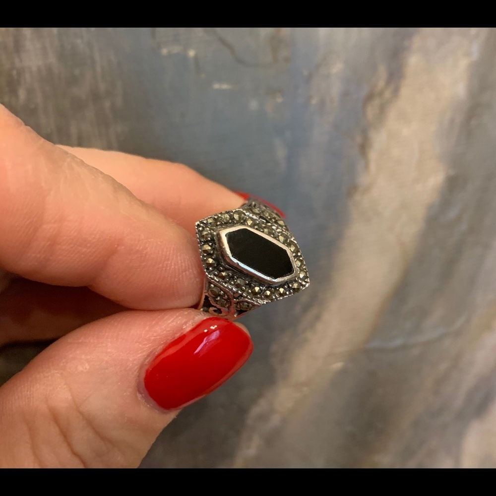 Vintage Sterling Silver Marcasite and Onyx Ring.